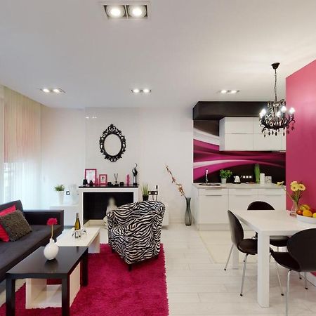 Pink Apartment Rydygiera 2A Tectum Apartments 브로츠와프 외부 사진