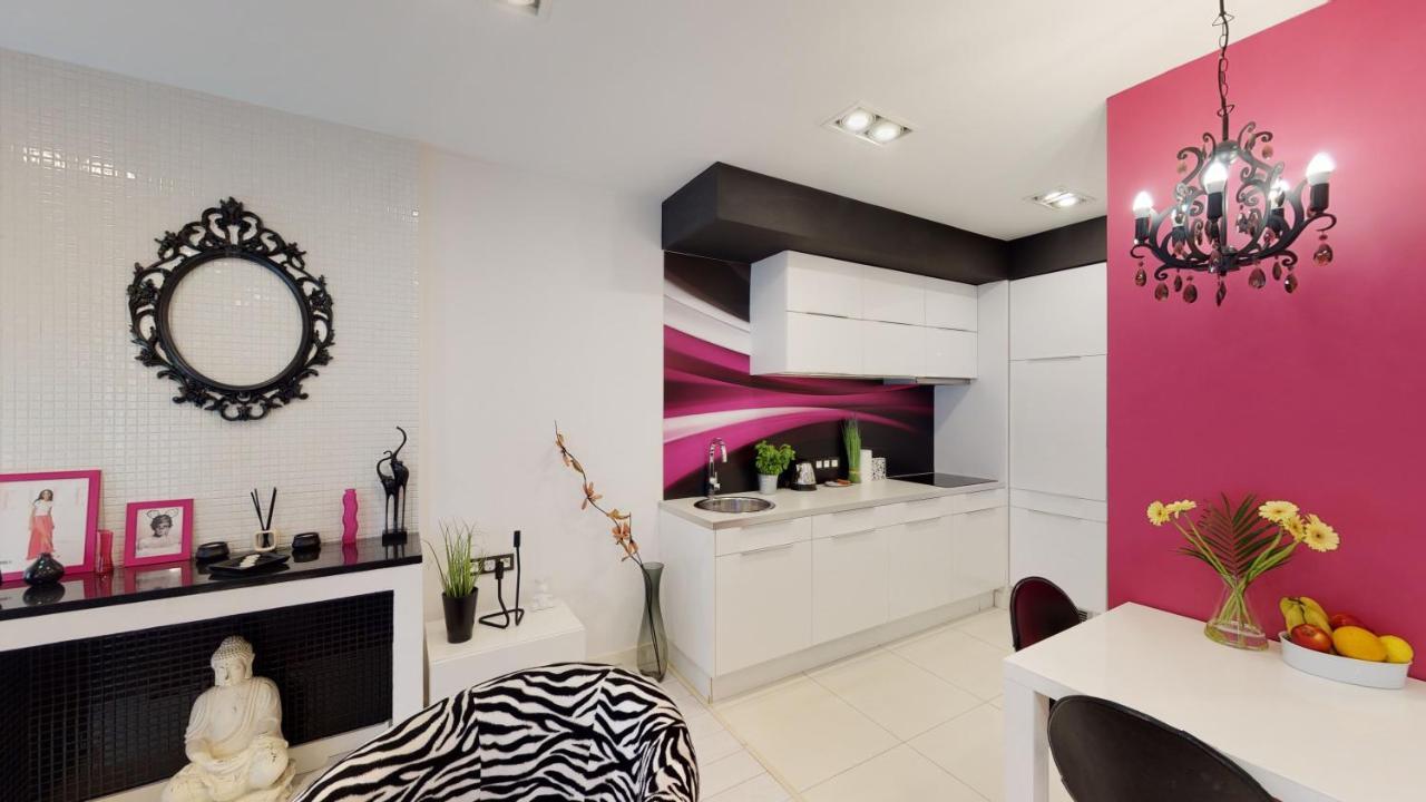 Pink Apartment Rydygiera 2A Tectum Apartments 브로츠와프 외부 사진